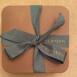 David Yurman Brown Gift Box with Green Ribbon